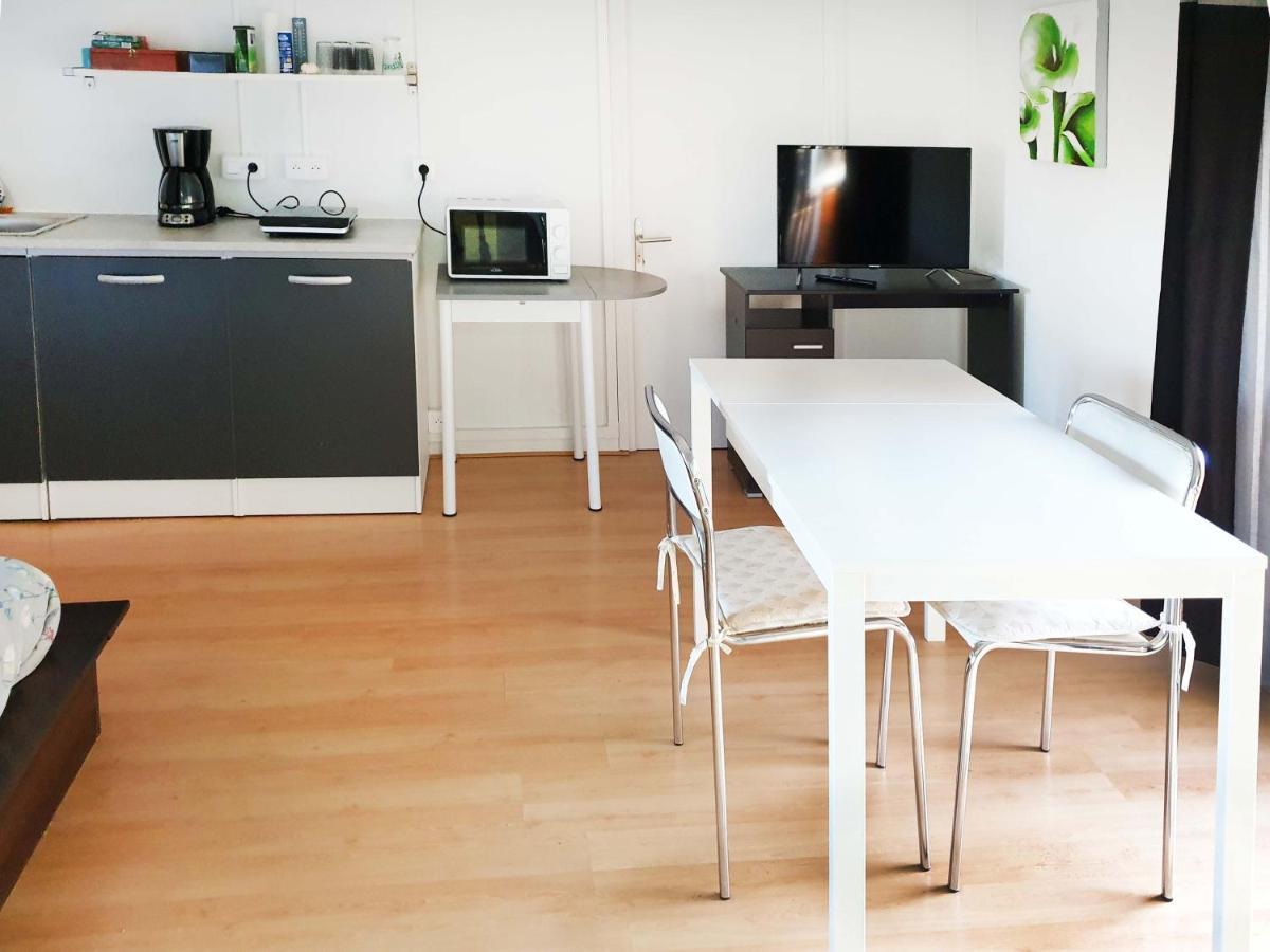 Studio, Chambres, Appartement, Gite Vendegies-sur-Ecaillon Luaran gambar