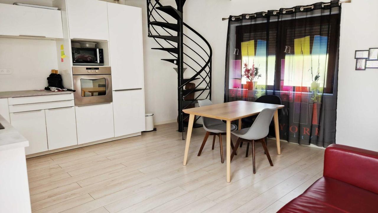 Studio, Chambres, Appartement, Gite Vendegies-sur-Ecaillon Luaran gambar